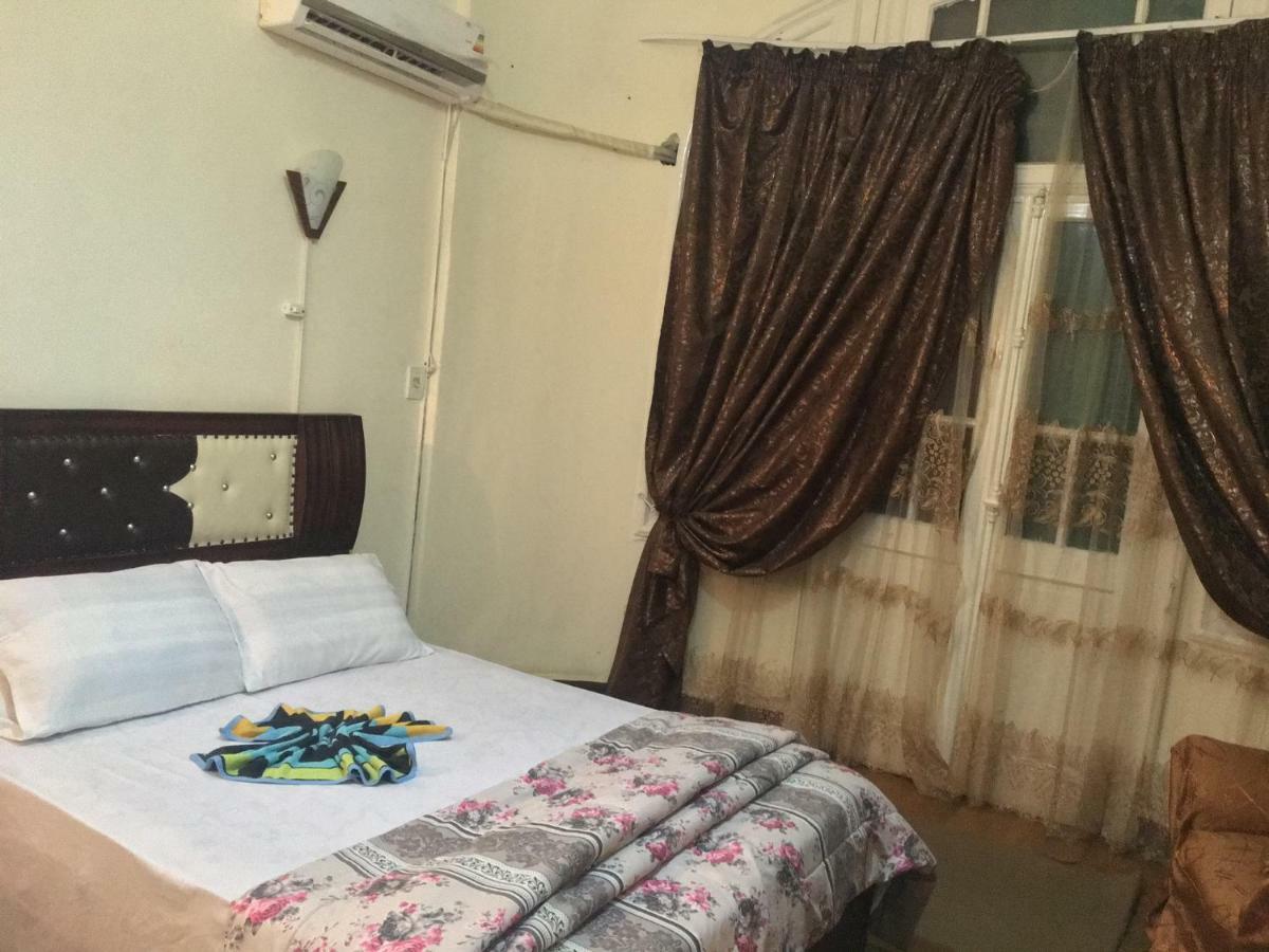 Grand Nile Plaza Hotel Kairo Bagian luar foto